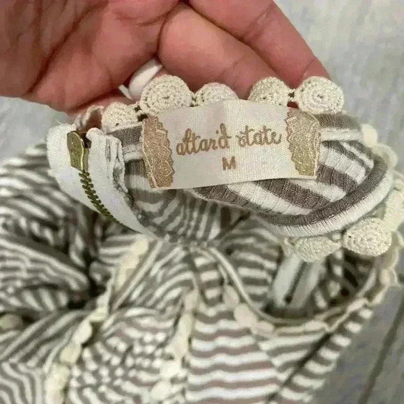 Altar’d State Babydoll Top Size Médium - Picture 4 of 6